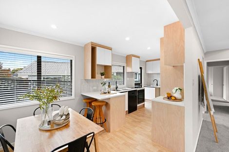 Photo of property in 17 Caulfield Place, Nawton, Hamilton, 3200