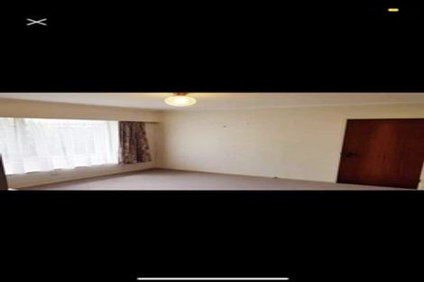 Photo of property in 100 Churton Drive, Churton Park, Wellington, 6037