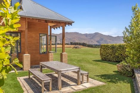 Photo of property in 475 Wanaka-luggate Highway, Wanaka, 9382