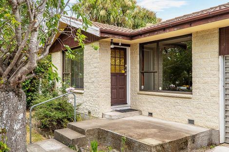 Photo of property in 2/77 Glenmore Avenue, Casebrook, Christchurch, 8051