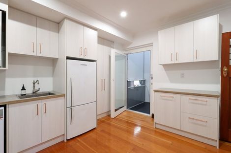 Photo of property in 23 Brougham Street, Nelson South, Nelson, 7010