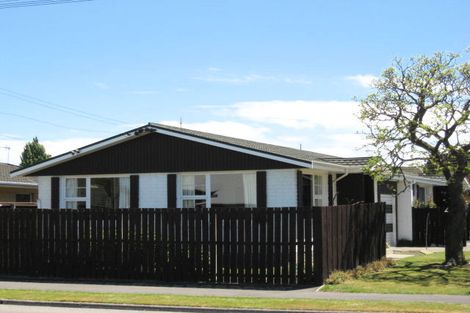 Photo of property in 1/159 Avonhead Road, Avonhead, Christchurch, 8042