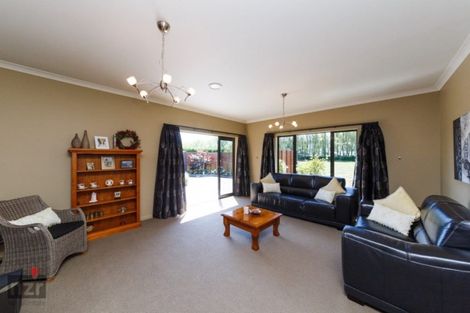 Photo of property in 95 Spur Road, Colyton, Feilding, 4775