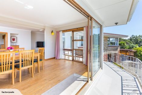 Photo of property in 122 Pah Road, Cockle Bay, Auckland, 2014