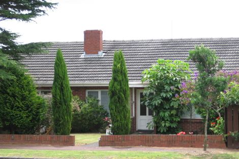 Photo of property in 4 Eastdale Road, Avondale, Auckland, 1026