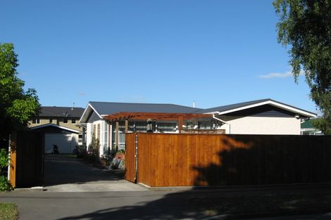 Photo of property in 424 Memorial Avenue, Burnside, Christchurch, 8053