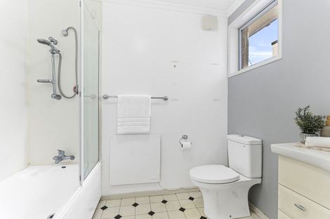 Photo of property in 1 La Salle Drive, Westown, New Plymouth, 4310