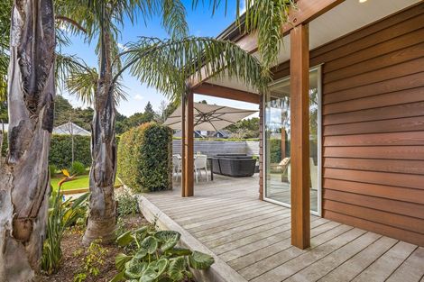 Photo of property in 17 Awanui Crescent, Matakana, Warkworth, 0985