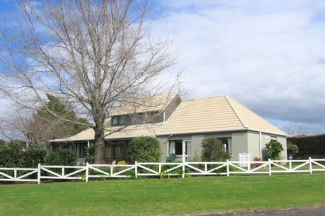 Photo of property in 2 Dysart Road, Otumoetai, Tauranga, 3110