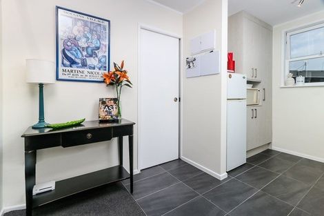 Photo of property in 2/27 Piccadilly Place, Kohimarama, Auckland, 1071
