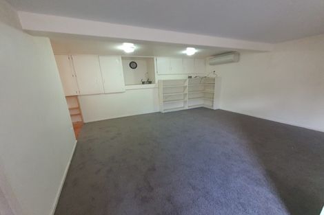 Photo of property in 24 Katrina Place, Massey, Auckland, 0614