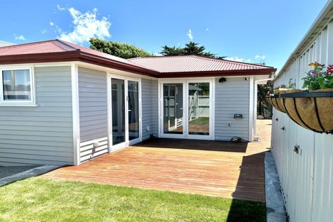 Photo of property in 2/42 Leaver Terrace, North New Brighton, Christchurch, 8083