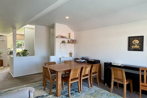 Photo of property in 93a Kelburn Parade, Kelburn, Wellington, 6012