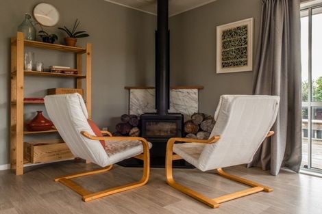 Photo of property in 54 New York Street, Martinborough, 5711