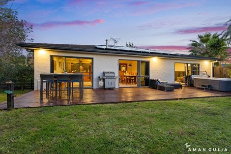 Photo of property in 135 Greenhithe Road, Greenhithe, Auckland, 0632