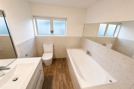 Photo of property in 11 The Grove, Red Beach, 0932
