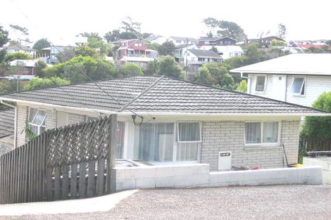 Photo of property in 1/566 Glenfield Road, Bayview, Auckland, 0629