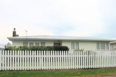 Photo of property in 4 Kauri Street, Taradale, Napier, 4112