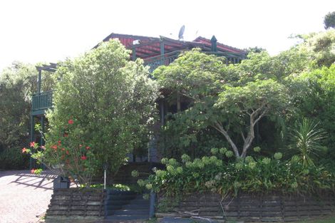 Photo of property in 70 Hadfield Street, Beach Haven, Auckland, 0626