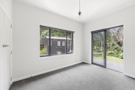 Photo of property in 35 Rock Isle Road, Torbay, Auckland, 0630