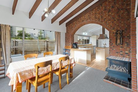 Photo of property in 4 Bowman Place, Sockburn, Christchurch, 8042