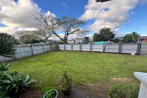 Photo of property in 267 Queen Street, Pukekohe, 2120