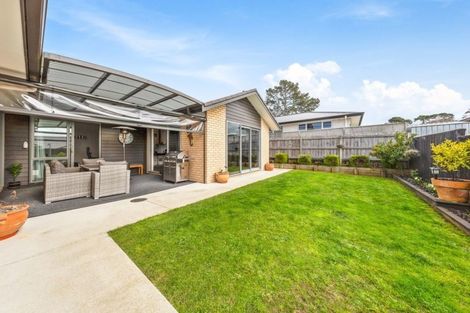 Photo of property in 86 Helenslee Road, Pokeno, 2402