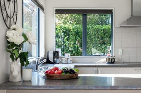 Photo of property in 326a Glengarry Road, Glen Eden, Auckland, 0602