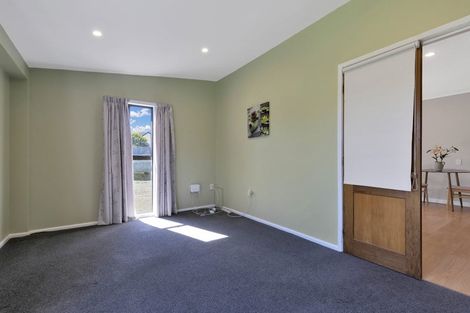 Photo of property in 18 Douglas Road, Amberley, 7410