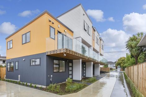 Photo of property in 4/30 Woodford Avenue, Henderson, Auckland, 0610