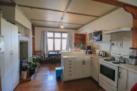 Photo of property in 32 Ocean Beach Road, Bluff, 9814