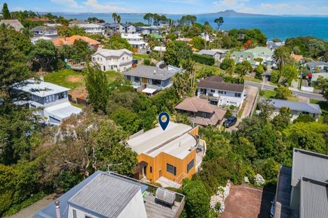 Photo of property in 2/25 Auld Street, Torbay, Auckland, 0630