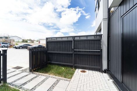 Photo of property in 14/26 Toru Street, Te Atatu Peninsula, Auckland, 0610