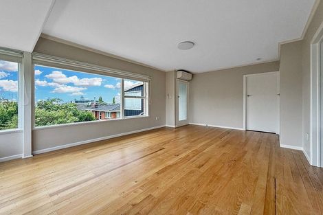 Photo of property in 4/7 Hastings Road, Mairangi Bay, Auckland, 0630