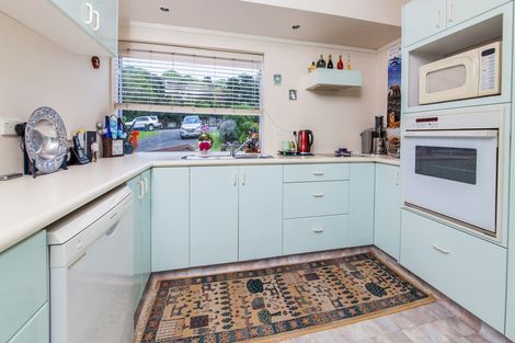 Photo of property in 466 Don Buck Road, Massey, Auckland, 0614