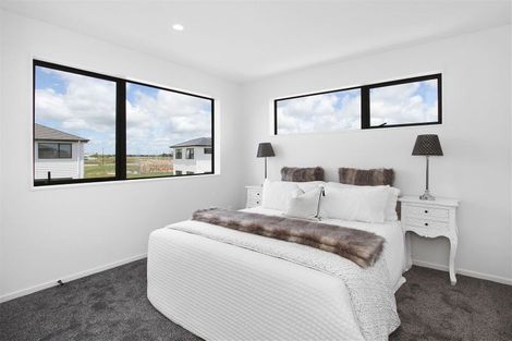 Photo of property in 13 Kaitiaki Drive, Clarks Beach, 2122