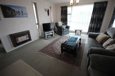 Photo of property in 10 Huhana Court, Hokowhitu, Palmerston North, 4410