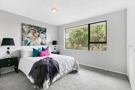 Photo of property in 9 Elizabeth Drive, West Harbour, Auckland, 0618
