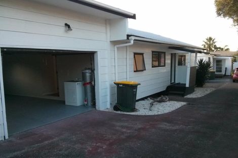 Photo of property in 2/668 Whangaparaoa Road, Stanmore Bay, Whangaparaoa, 0932