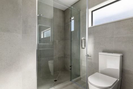 Photo of property in 2/1 Egremont Street, Belmont, Auckland, 0622