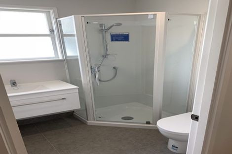 Photo of property in 20 Beeche Place, Birkdale, Auckland, 0626