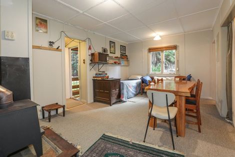 Photo of property in 205 Te Rena Road, Kakahi, 3989