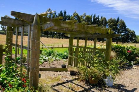 Photo of property in 192 Waihao Back Road, Waimate, 7979