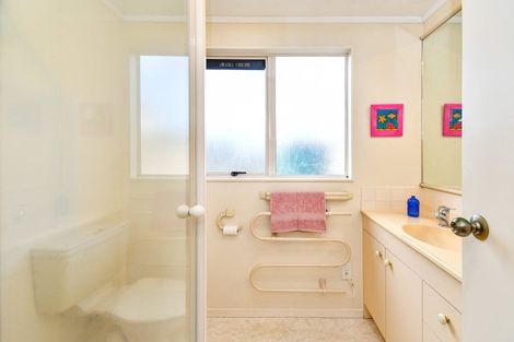 Photo of property in 22 Sheriff Place, Randwick Park, Auckland, 2105