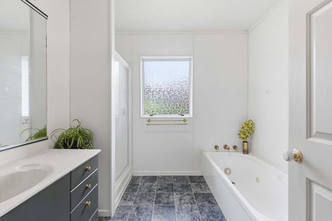 Photo of property in 25 Mark Place, Lynmore, Rotorua, 3010