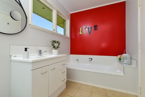 Photo of property in 200 Ngahinapouri Road, Ohaupo, 3882