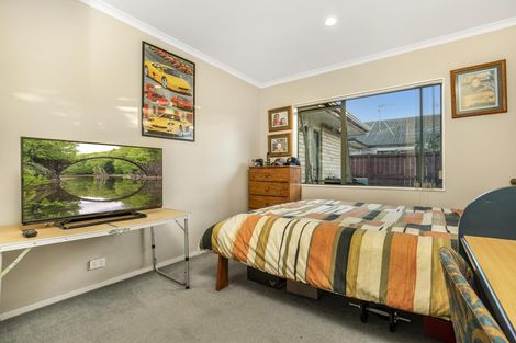 Photo of property in 37 Ironstone Place, Randwick Park, Auckland, 2105