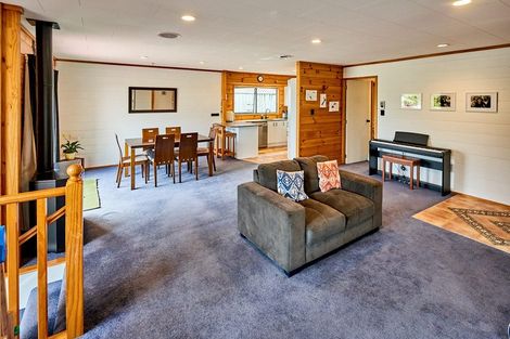 Photo of property in 3 Sunnyview Drive, Brown Owl, Upper Hutt, 5018