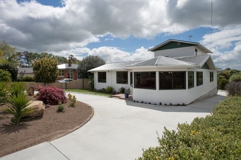 Photo of property in 16 Pirongia Road, Te Awamutu, 3800