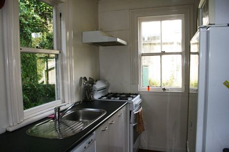 Photo of property in 143 Wadestown Road, Wadestown, Wellington, 6012